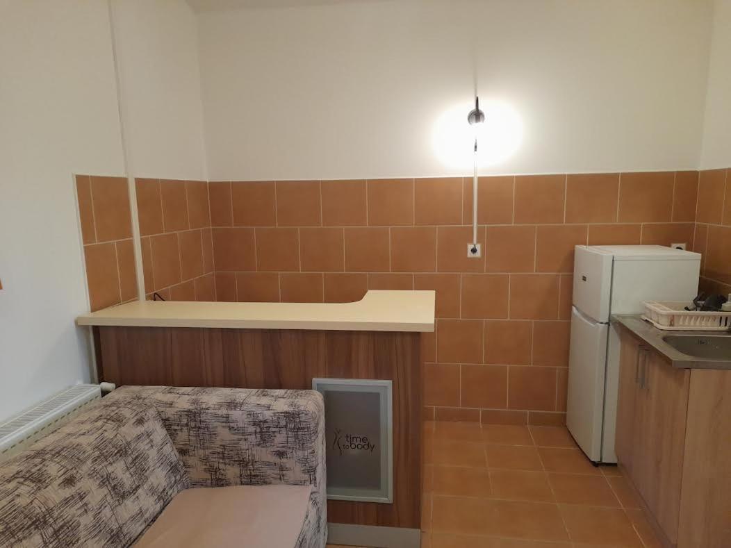 Kapolna Vendeghaz Apartment Kerkaskapolna Bagian luar foto