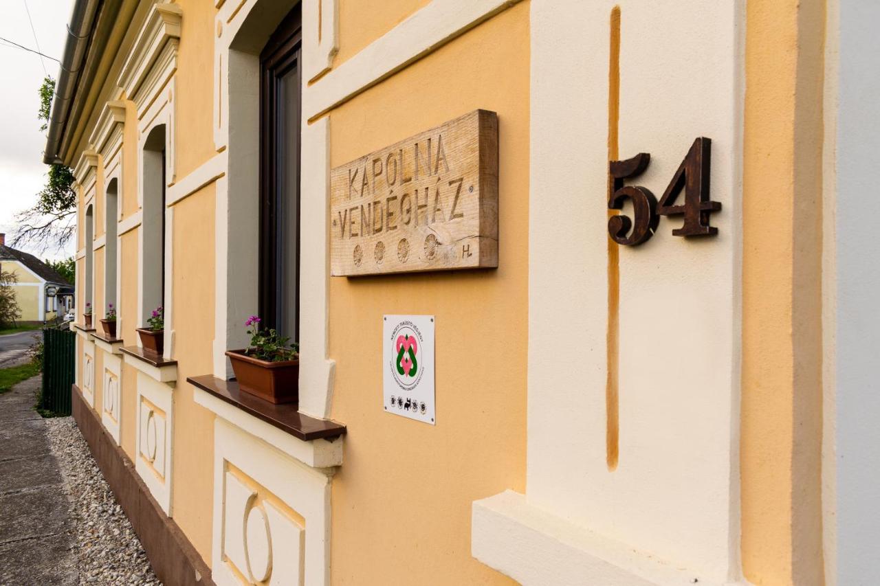 Kapolna Vendeghaz Apartment Kerkaskapolna Bagian luar foto