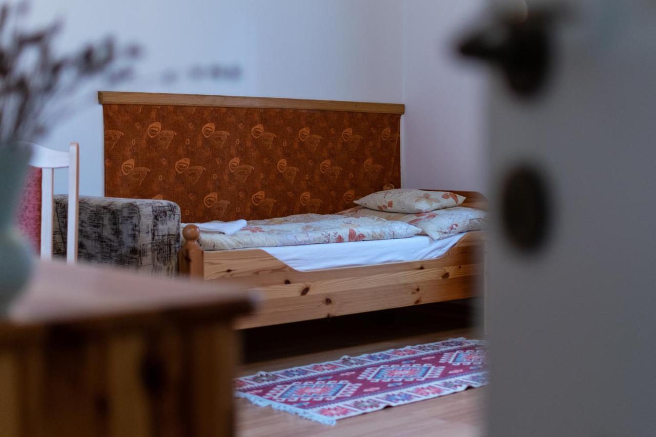 Kapolna Vendeghaz Apartment Kerkaskapolna Bagian luar foto