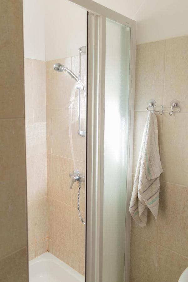 Kapolna Vendeghaz Apartment Kerkaskapolna Bagian luar foto